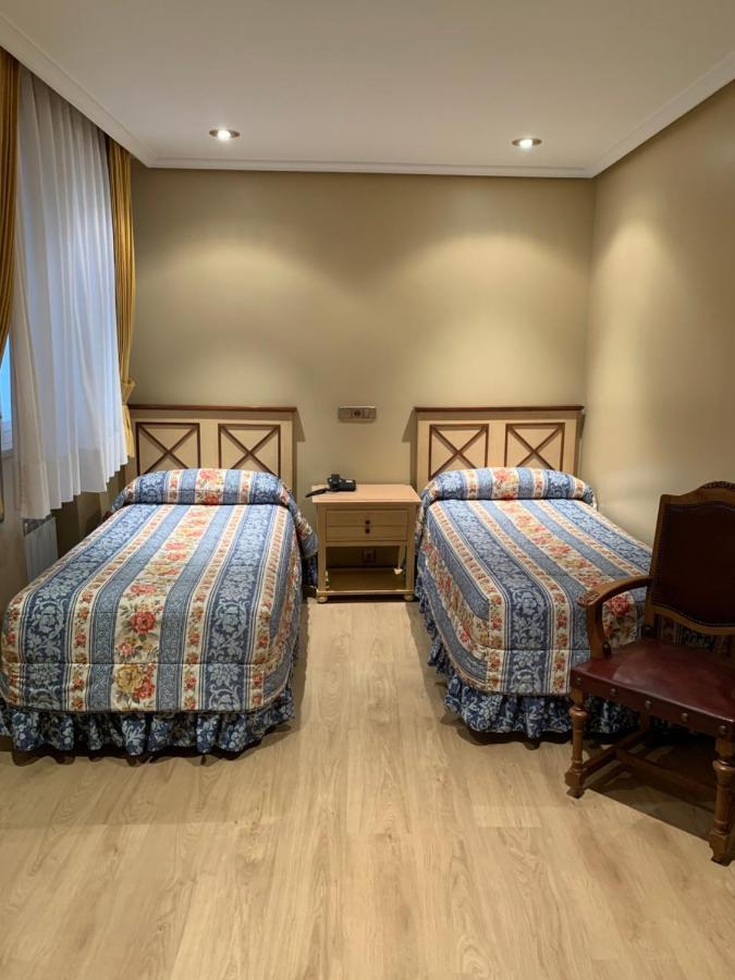 Hotel Julia Aranda de Duero Exterior photo